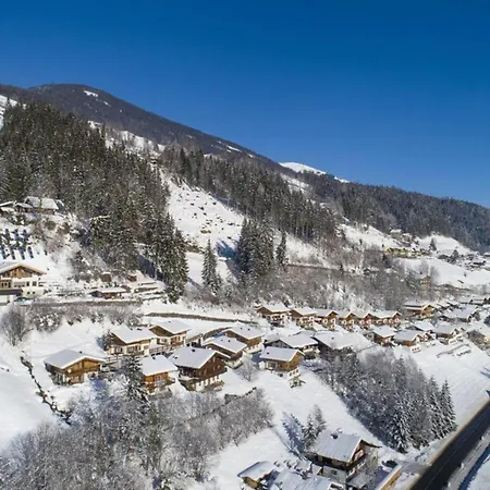 Schoeneben 4-jahreszeiten * Wald im Pinzgau