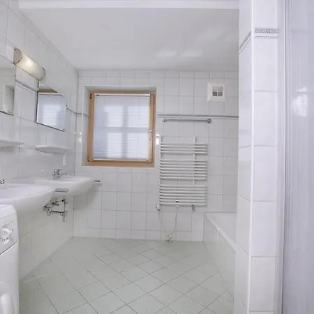 Schoeneben 4-jahreszeiten Semesterbostad *