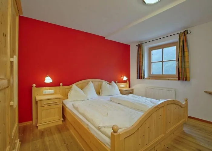 Schoeneben 4-jahreszeiten בית נופש וואלד אים פינצגאו